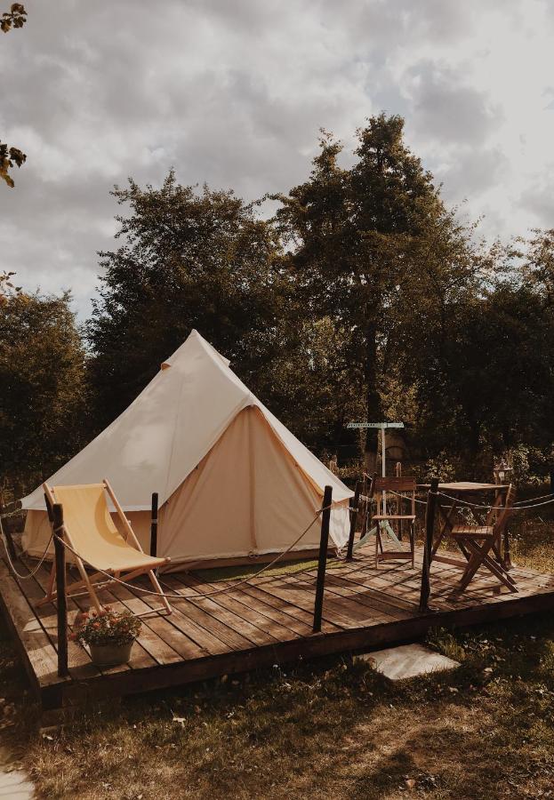 Dragonfly Gardens Urban Glamping Luxuszelt Brașov