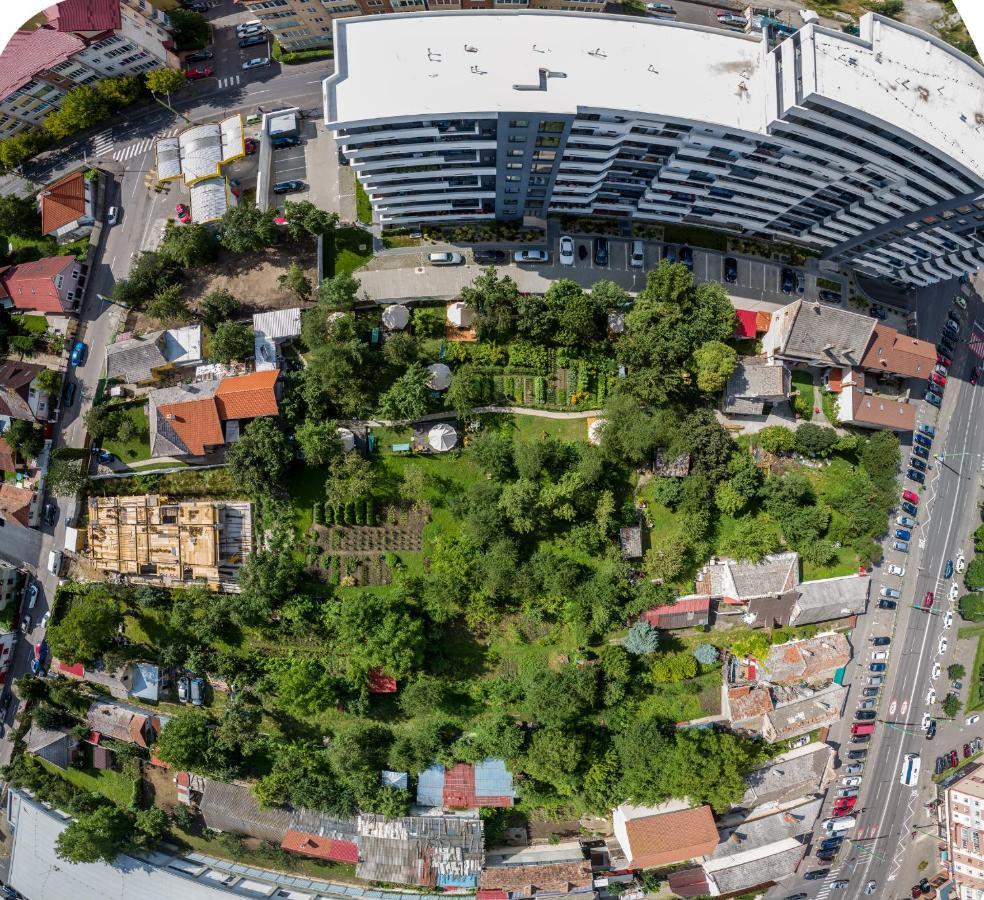 Dragonfly Gardens Urban Glamping Luxuszelt Brașov