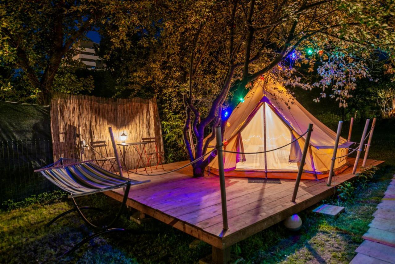 Dragonfly Gardens Urban Glamping Luxuszelt Brașov